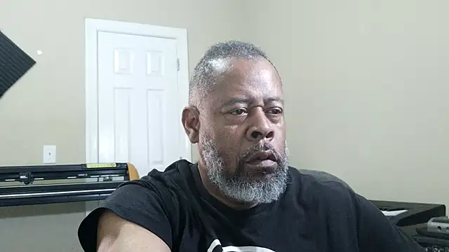 Cleozevo1961 online show from March 20, 2026, 3:39 pm