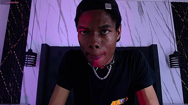 Santiago Ortiz  online show from March 31, 2026, 7:25 pm