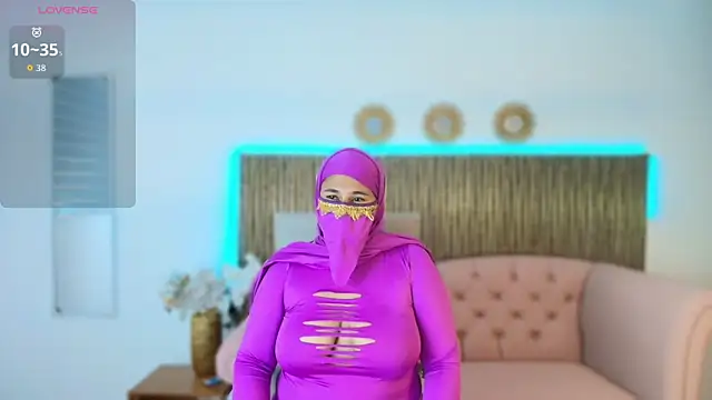 Nadia Privee online show from February 24, 2026, 7:12 pm