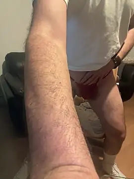 ozzyylove online show from April 17, 2026, 1:08 am