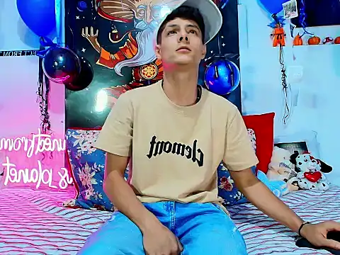 Eliassalvatore  online show from March 4, 2026, 12:38 am