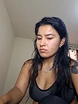 Miiia a online show from April 18, 2026, 7:07 pm