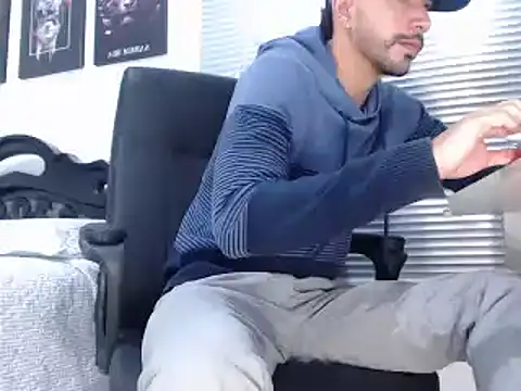 Kratoswolf online show from April 16, 2026, 10:23 pm