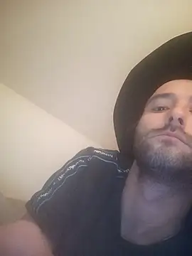 InferredPloce online show from April 21, 2026, 10:45 pm