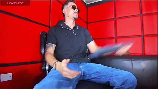 SharonTygaX online show from April 24, 2026, 12:24 am