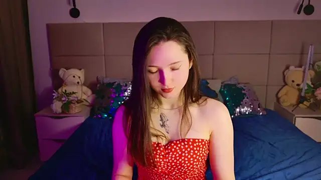 Tiny BunnyX online show from April 7, 2026, 6:03 am