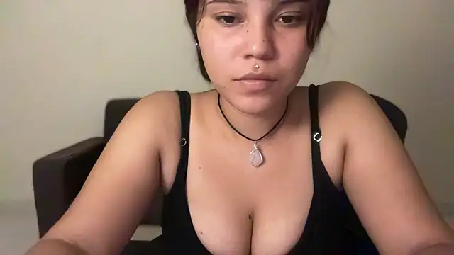 sofiaperlaaa7 online show from March 29, 2026, 3:17 am