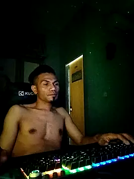 UcEng Lab online show from March 9, 2026, 7:29 pm