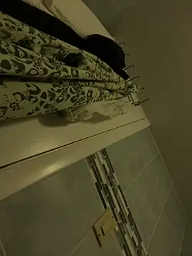 charles23xavier25 online show from March 14, 2026, 3:39 pm