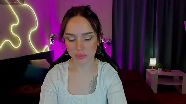 tina xx tina online show from April 24, 2026, 9:01 am