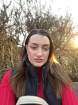 MIssYoungPinkie online show from March 3, 2026, 4:02 pm