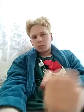 reiii07 online show from March 28, 2026, 1:33 pm
