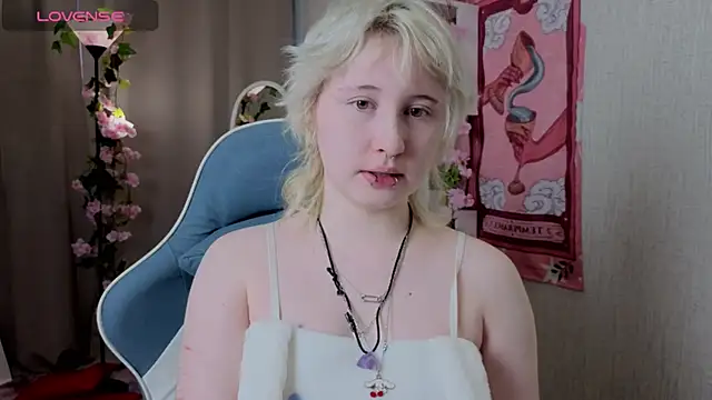 May leaf online show from March 4, 2026, 1:44 am