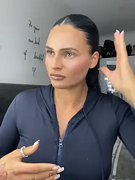 Destinylovex online show from April 11, 2026, 8:13 pm