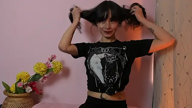 Mistymoon online show from March 9, 2026, 3:27 pm