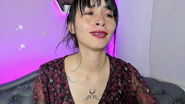 Mistymoon online show from April 3, 2026, 1:25 am