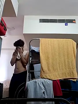 peanutbutteater online show from March 21, 2026, 7:24 am