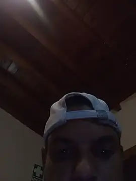 Snapshot of morenitoymorena chatting on July 3, 2026, 2:18 am morenitoymorena online show from July 3, 2026, 2:18 am