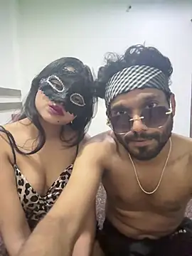 Snapshot of sizzler_hotz chatting on April 3, 2026, 6:17 pm sizzler hotz online show from April 3, 2026, 6:17 pm