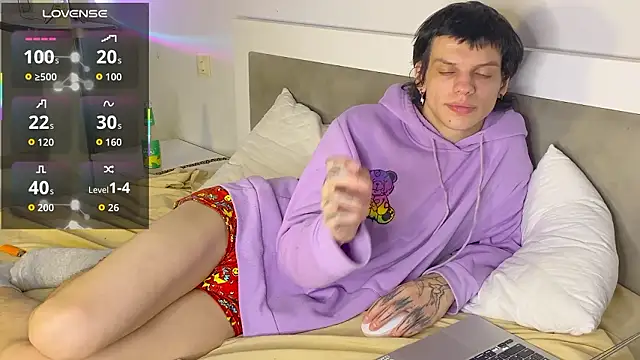 oorange  boy online show from March 23, 2026, 10:47 pm