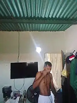 blackhot22c online show from April 22, 2026, 5:36 pm