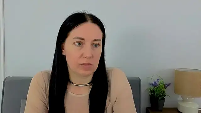 MiaFair online show from March 25, 2026, 4:13 pm