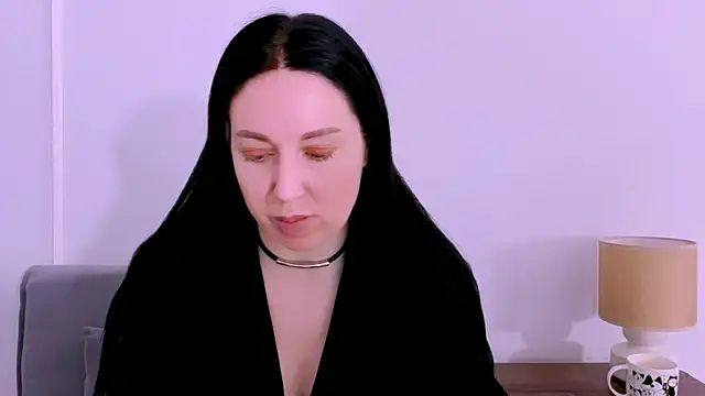 MiaFair online show from April 18, 2026, 3:38 pm