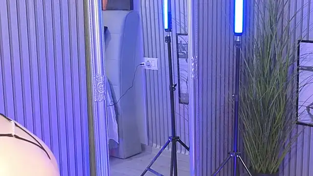 KarmaArms online show from April 20, 2026, 7:26 pm