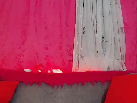 DeboraGill online show from April 21, 2026, 2:51 am