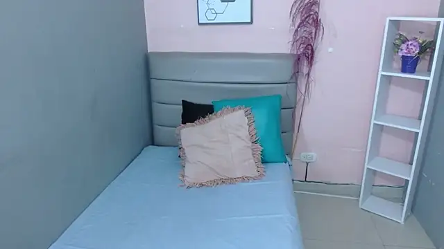 carlitasmirtrs707 online show from March 5, 2026, 4:19 am