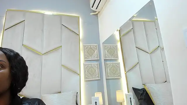 KarinaaCoxx online show from April 22, 2026, 12:39 pm