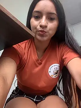 Snapshot of DulceCaroX chatting on June 12, 2026, 1:21 pm DulceCaroX online show from June 12, 2026, 1:21 pm