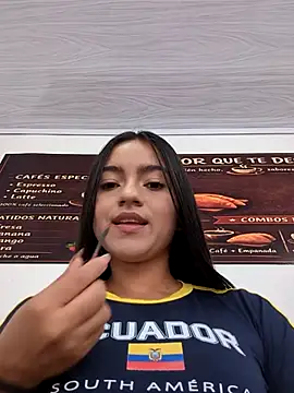 Snapshot of DulceCaroX chatting on June 19, 2026, 1:04 pm DulceCaroX online show from June 19, 2026, 1:04 pm