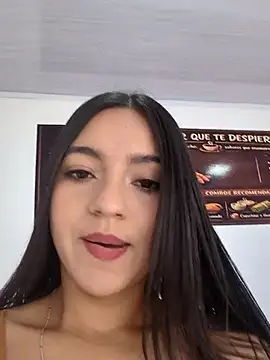 Snapshot of DulceCaroX chatting on July 2, 2026, 3:51 pm DulceCaroX online show from July 2, 2026, 3:51 pm