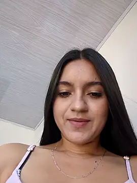 Snapshot of DulceCaroX chatting on July 28, 2026, 1:21 pm DulceCaroX online show from July 28, 2026, 1:21 pm