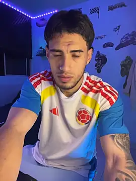 TOMAS CONOR online show from March 12, 2026, 12:39 am