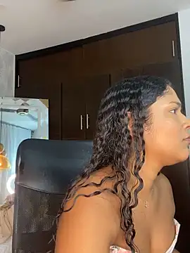 Miaafoxx   online show from March 19, 2026, 7:29 pm