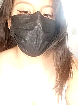 Rosyshadow online show from May 9, 2026, 8:58 pm