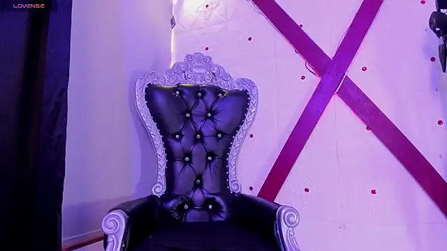 Roxxan-Sanchez online show from February 27, 2026, 8:31 pm