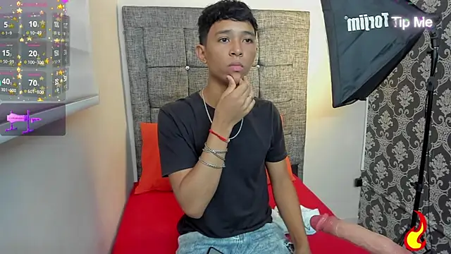 Snapshot of Little_Twink19x chatting on June 12, 2026, 7:46 pm Little Twink19x online show from June 12, 2026, 7:46 pm