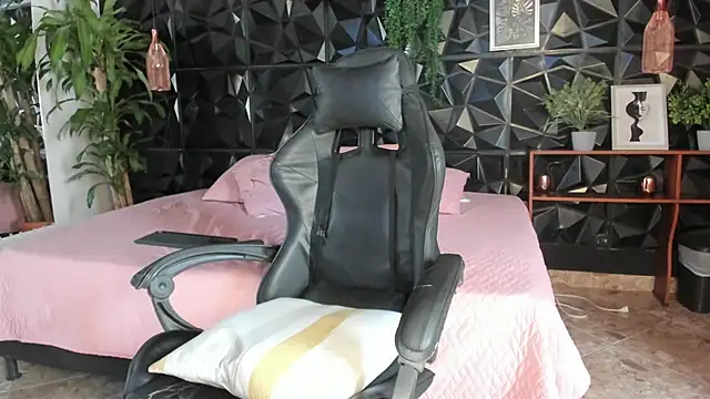 Jeremy wallker online show from April 20, 2026, 8:54 pm