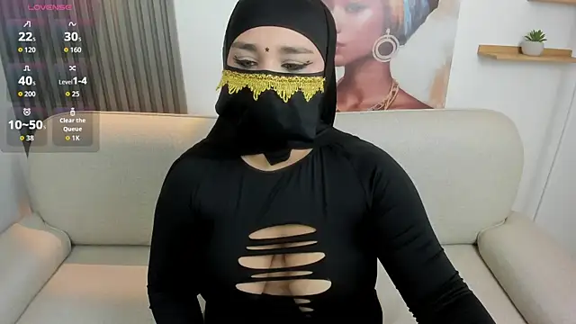 Snapshot of Samira_Zayd chatting on August 9, 2026, 10:15 pm Samira Zayd online show from August 9, 2026, 10:15 pm