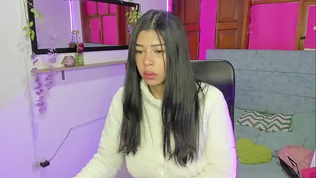 Aysha winxs online show from March 22, 2026, 3:32 am