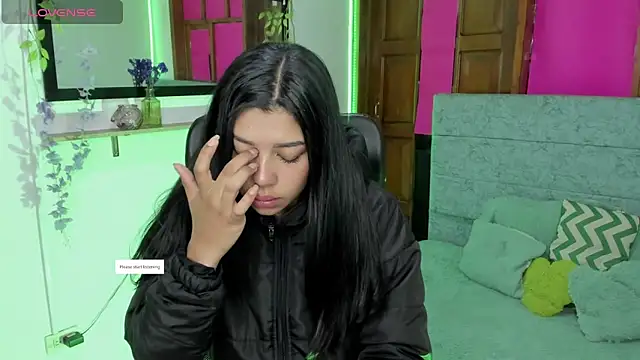 Aysha winxs online show from April 14, 2026, 3:23 am