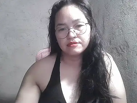 wildchinita00 online show from June 25, 2026, 8:35 pm