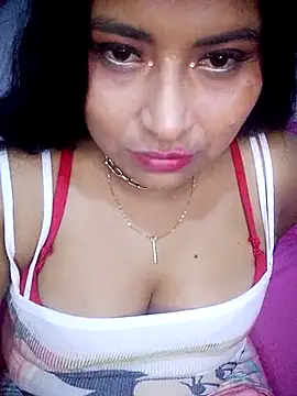 Snapshot of Crazy_grone chatting on April 29, 2026, 2:04 am Crazy grone online show from April 29, 2026, 2:04 am