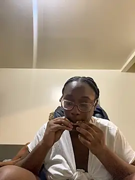 Sinfulwaterfalls online show from March 5, 2026, 8:21 am