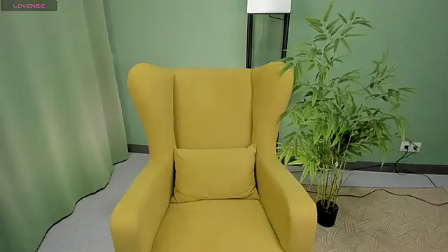 Snapshot of taticamomile chatting on March 5, 2026, 4:08 am taticamomile online show from March 5, 2026, 4:08 am