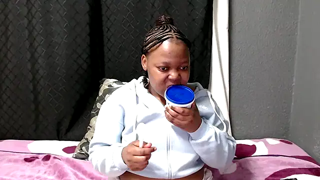 CrazeAss online show from April 21, 2026, 7:39 pm