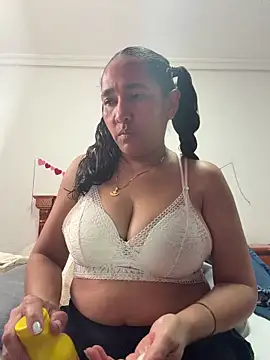 CrystalIvy online show from March 24, 2026, 11:54 pm